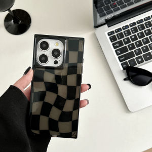 Simple Twisted Grid Design Phone Case for Apple iPhone 16 pro Max Square Right Angle Edge Female Style Non-Repeating Protective Shell