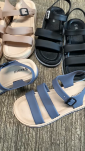 Sandal Jelly Wanita Terbaru & Sendal Flat Tali Strap Kekinian