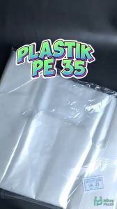 Kantong Plastik PE Bening Lebar 35 cm Isi 21 pcs Kresek Transparan Lentur 500 gram untuk Dus 24 x 24