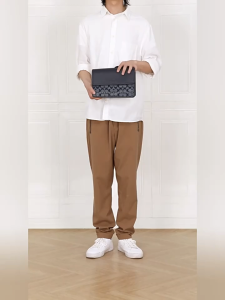 Original New Turner Mens Carriage Logo Fragrant Bray Crossbody Flip Cover Postman Bag C8185 size: 25*5*17cm