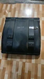 Chắn bùn sau xe Howo A7 đầu kéo ( giá sắt vè cao su tấm lót trong) trái phải giống nhau