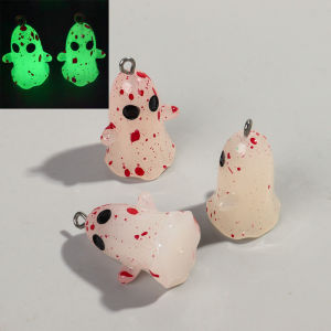 3pcs ฮาโลวีน 3D Ghost Charms เรซิ่น GLOW In Dark Spooky จี้สําหรับเครื่องประดับ DIY ทําพวงกุญแจสร้อยคอต่างหูอุปกรณ์เสริม