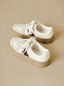 Josiny | Vintage Thick-soled Sneakers White 2026 Spring New Arrival