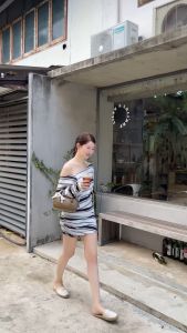SLYQ SLASH STRIPE TUNIC TOP เสื้อแขนยาวปาดไหล่ลายขวาง ใส่เป็นเดรสได้