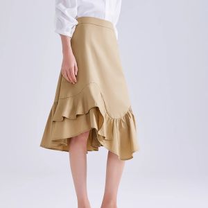 WANGGONGZHU | กระโปรงจีบเอวสูงทรงสั้นไม่สมมาตรสำหรับผู้หญิงในช่วงฤดูร้อนปี 2025 กระโปรงทรงร่มชายพองสไตล์ใหม่ กระโปรงทรงยาวปานกลาง