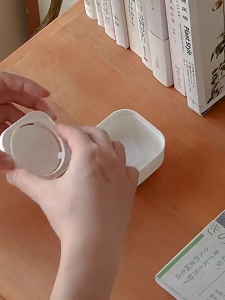 Satu Keluarga Wadah Pewangi Pengharum Ruangan Portabel C1332 Wadah Deodorizer Penyerap Bau Kulkas