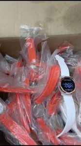 Jam Tangan LED Digital Pria Wanita: Gaya & Fungsi