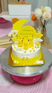 MINIATUR KUE TART PIKACHU KUNING BAHAN PLASTIK RINGAN HIASAN PEMANIS BIRTHDAY CAKE/CAKE TOPPER PIKACHU POKEMON