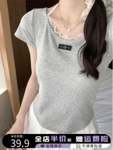 เสื้อยืดแขนสั้นผ้าลูกไม้สีเทา ชุดสองชิ้นปลอม คอวี ทรงเข้ารูป ฤดูร้อน เสื้อผ้าทำงานสไตล์เกาหลี แฟชั่นลำลอง