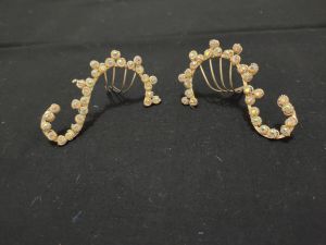 sepasang centung $ anak / Tari