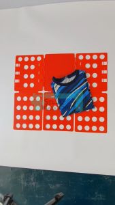 "ADULTS Clothes Folding Board - Lazy DIY Fast Folder (6th Gen) - Big Size 72x57cm - Lightweight PP Plastic - Grey/Red"