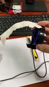 ส่งจากไทย พัดลมระบายโทรศัพท์ ตัวระบายความร้อนเกม พกพกง่าย เย็นเร็ว เสียงเงียบ 1 วินาทีเพื่อแช่แข็ง แบบแม่เหล็กและแบบหนีบ พัดลมระบายความร้อนไลฟ์สดโทรศัพท์มือถือ