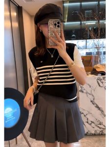 Stripes Knitting Vest Jacket Womens Spring and Autumn 2024 New Arrival Vest Waistcoat Preppy Style Two-piece Set Tops