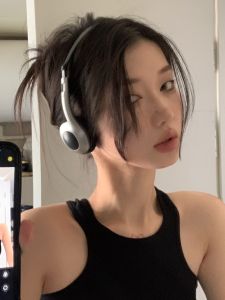 Retro Japanese Bluetooth Headset Hot Girl Wireless Sports Hanging Neck Photo Headset Lightweight Small Long Battery Life