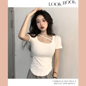 LHMonday  ฮิตติดเทรนด์🚚เสื้อยืดแฟชั่น เสื้อยืดแขนสั้น ทรงรัดรูปใส่แล้วหุ่นดี มี2สีให้เลือก ผ้านิ่มมาก ใส่สบายไม่ร้อน ใส่ได้กับทุกลุค ขาสั้น ขายาวก็ปัง เข้ากันลงตัว มัวรออยู่ทำไม สั่งเลย 💸