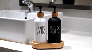 500ml Dish Soap Bottle with Bamboo Pump Kitchen Refillable Liquid Soap Dispenser Hand Soap Lotion Container for Farmhouse