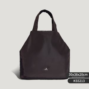 adidas | Classic Spring Portable Storage Friendly Crossbody Bag