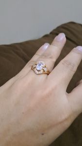 Cincin Wanita Solitare Kotak Crystal Titanium 22K Emas