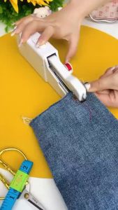 Máy may mini cầm tay - Máy khâu mini cầm tay nhỏ gọn tiện dụng