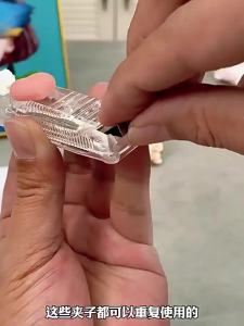 Easy-to-Use Aesthetic Push Clip for Students Replenishable Metal
