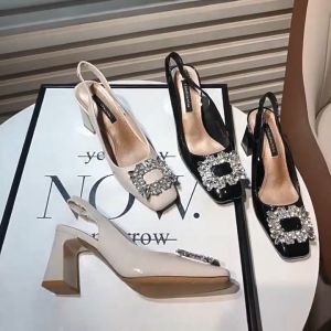 พร้อมส่งจากไทย รองเท้าส้นสูงแฟชั่น ส้นหนา3.15นิ้ว ตกแต่ง Rhinestone รองเท้าแตะส้นเตารีดผู้หญิง สินค้าสวยตรงปก