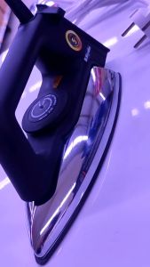 Setrika Miyako EI2000B - 395W Non Stick Anti lengket