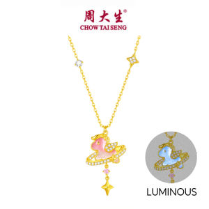 CTS S925เงินเรืองแสงเคลือบฟันในฝันสร้อยคอประดับจี้รูปม้า CHOW TAI SENG อาจ S0N301492CH