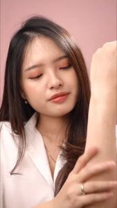 Perawatan Tubuh Lulur Body Scrub Shinzui Glow Spa Exfoliating Gel 260 Ml Varian Ichigo Cica Honey