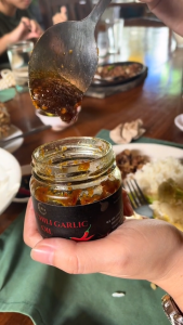 Golden L.A Kitchen Extra Spicy Sweet Chili Garlic Oil Bigger Size 300mL | Chili Garlic Oil | Chili Sauce | Chili Oil