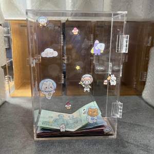 กระปุกออมสินอะคริลิค สำหรับหยอดแบงค์