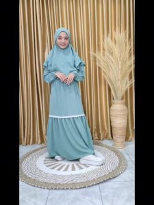Gamis Anak Perempuan Syari dengan Renda dan Kerut Lengan Panjang Crinkle Crinkle - Warna Airy Light Green untuk Usia 3-15 Tahun