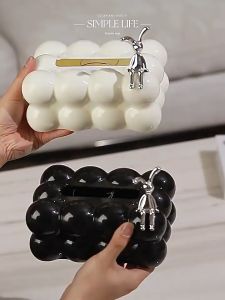 Lightweight & Stylish Tissue Holders: A Comprehensive Guide