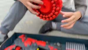 Đồ chơi trẻ em cỡ lớn hàng cao cấp chất liệu nhựa in 3D chất liệu ABS an toàn tặng kèm 80 viên mềm xốp