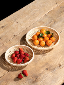 Natural Handmade Bamboo Woven Fruit Basket Tea Snack Plate Small Buns Basket Steamed Buns Basket round Household Bamboo Sieve