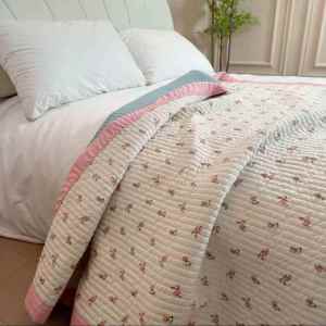 All-Season Cotton-padded Quilted Mattress Cover