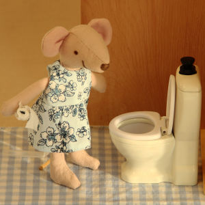 Miniature Simulated Furniture 1:12 Wrought Iron Toilet Suitable for Dollhouse Home Decoration