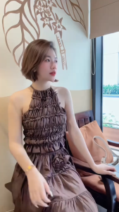 Set đồ nữ mặc hè đi biể set phong cách nàng thơ gồm áo cổ yếm nhún tầng ôm dáng ngắn phối chân váy dài Voan Tơ tầng đính hoa eo bản to có dây rút 2 lớp dễ thương