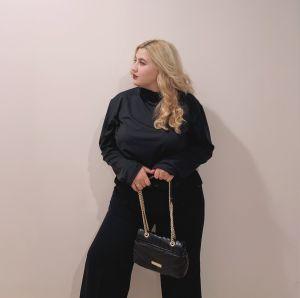 Áo thun nữ Giữ Nhiệt Lót Nỉ Chất đẹp vượt trội Phom Rộng co giãn tốt 100KG bigsize cũng vừa Dài 57Cm thả dáng tuyệt vời hoặc cho trong quần đều đẹp