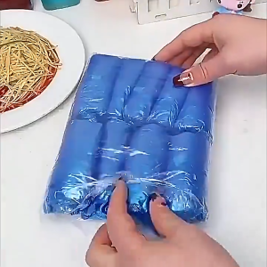 Waterproof Disposable Arm Covers 100PCS – Plastic Protective Sleeves for Cooking Cleaning & Hygiene Use