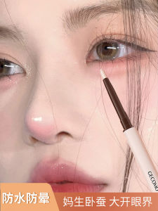 Matte Double-Ended Eyeshadow Highlighting And Contouring Natural 3D Eyelid Makeup Glowing Eye Brow Pen Beauty Cosmetic Tool