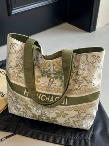 Summer Large Capacity Canvas Tote Bag Womens Fashion Embroidery Handbag Commuter Single Shoulder Bag Soft Polyester Lining