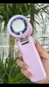 รับประกันหนึ่งปี Qfit จอแสดงผล LED แบบดิจิตอล 4000mAh ss029 พัดลมไอเย็น พัดลมพกพา 100ระดับ ไฟฟ้าแบบพกพา เชือกผูกคอ พัดลมมือถือ Cool High-speed Fan