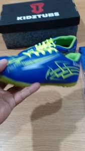 KIDZTUBS Sepatu Futsal Anak Laki Laki Perempuan Usia 6-10 Tahun PAUD TK SD SMP Nomer 28 29 30 31 32 33 34 35 36 37 1332110924