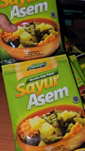 1 Renceng isi 10 Pcs Dapurkita Bumbu Sayur Asem instan Siap Pakai kemasan 25gram