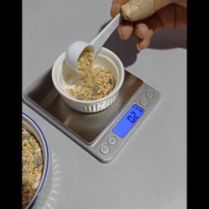 Magnifica Seed Measuring Scoop for Birds