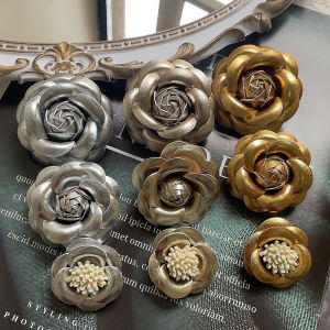 Handmade Tea Rose Brooch Pin Black And White Flower 3D Elegant Chest Flower Womens High-End Feeling Accessories Brooch Pin