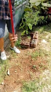 สว่านเจาะดินมือหมูนสำหรับวางเสาขุดหลูม้าหนัง 100 ปริมาณ ผลิตจากเหล็กกัลวาไนซ์เเท้หนาพิเศษเเข็งเเรง ที่ราคาถูกสุด