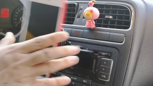 【Local Shipping】Universal CD Slot Car Phone Holder 360 Degree Rotation Car Phone Holder Phone Holder for iPhone Samsung Redmi