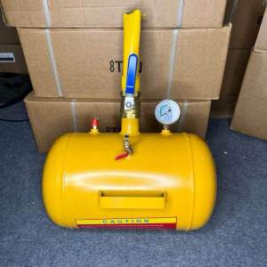 Bình bơm phụ hỗ trợ làm lốp xe tải