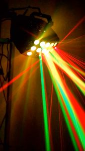 ไฟ 4in1 ไฟเวที ไฟปาร์ตี้ ไฟKTV ไฟสร้างบรรยากาศ แสงเลเซอร์ไฟเวทีไฟปาร์ตี้DJ Disco บีอายบัตเตอร์ฟลาย